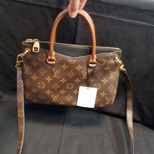 Louis Vuitton Monogram Pallas BB w/strap